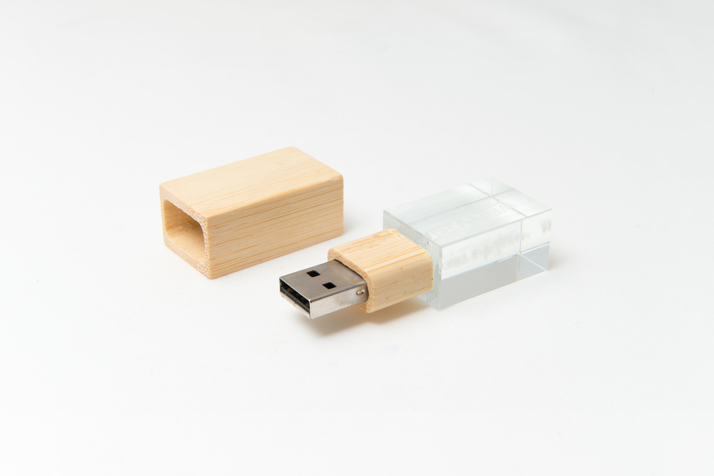 USB Flash Drive Bodrum - Wood / Translucent