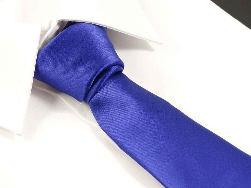 Krawattenset voor heren - stropdas en pochet van satijn microvezel - handgemaakt in Italië - 150 x 7 cm - Koninklijk blauw.