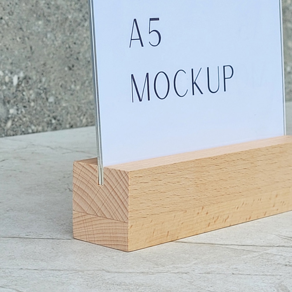 A5-menustandaard uit beukenhout met acrylhouder 150×40×40 mm groef 3,5×15 mm, hardwax